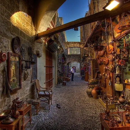 Knights Of Old Town アパート